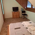 דירה Pink Tulip House שיופוק